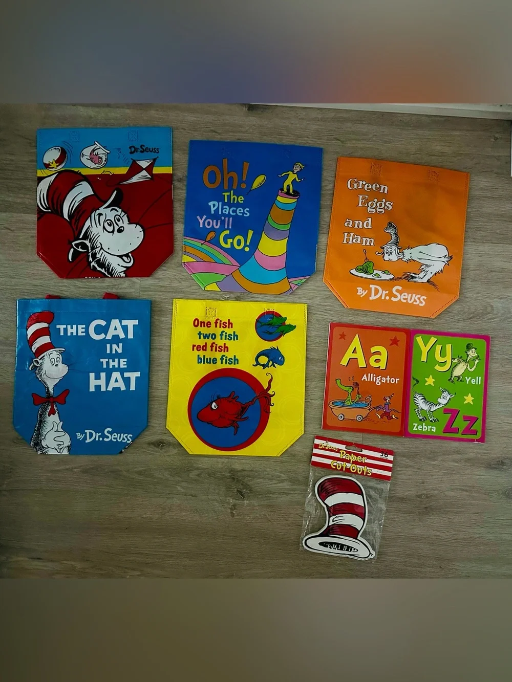 DR. SEUSS Classroom/Homeschool Bundle - 6 Shopper Totes/36 Paper Hats/Alphabet